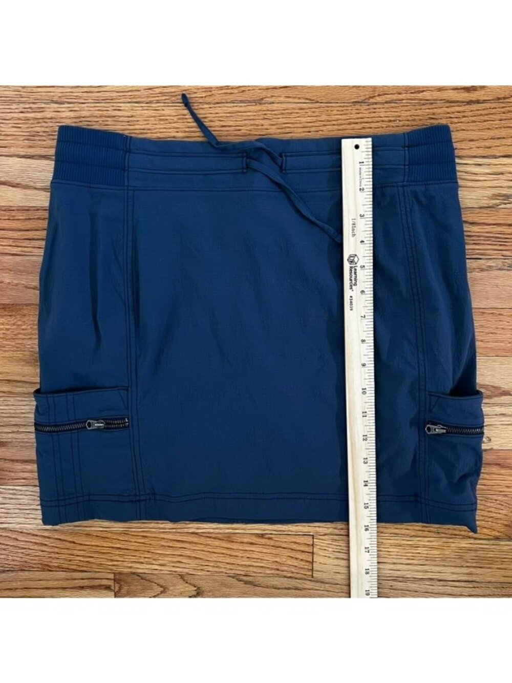Vtg Athleta Trekkie Skort Black Sz 10 Cargo Zip Pockets Gorpcore Athleisure - Picture 10 of 10